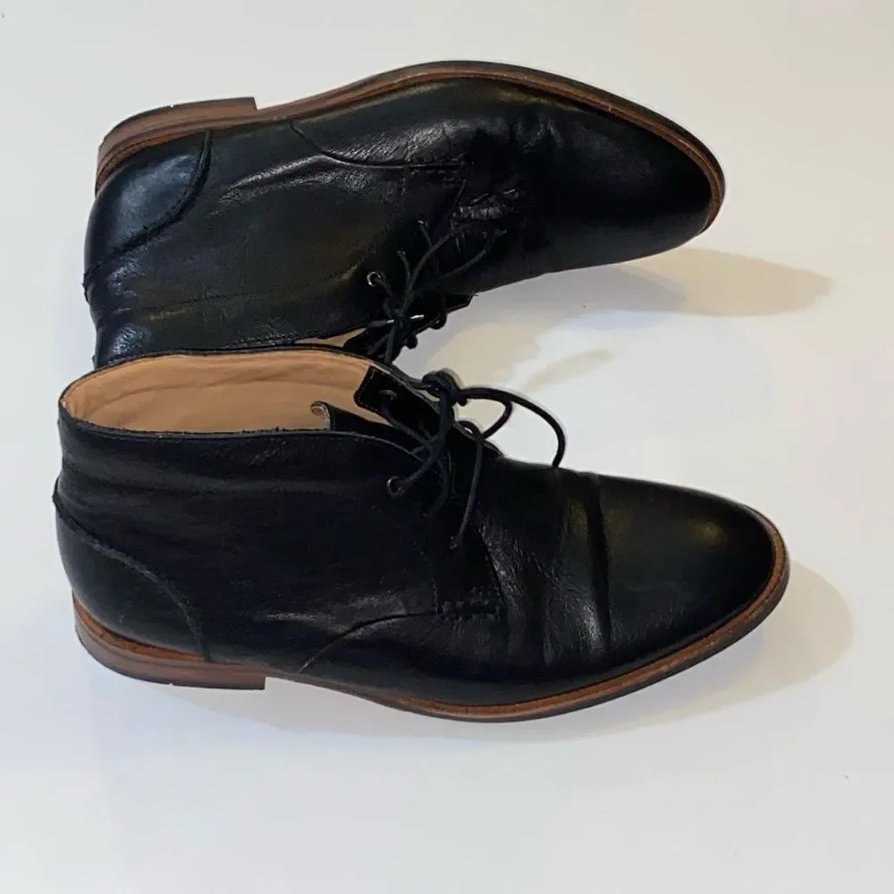 Clark’s Est 1825 Plus Cushion Men Dress Shoes Size 8.5M US